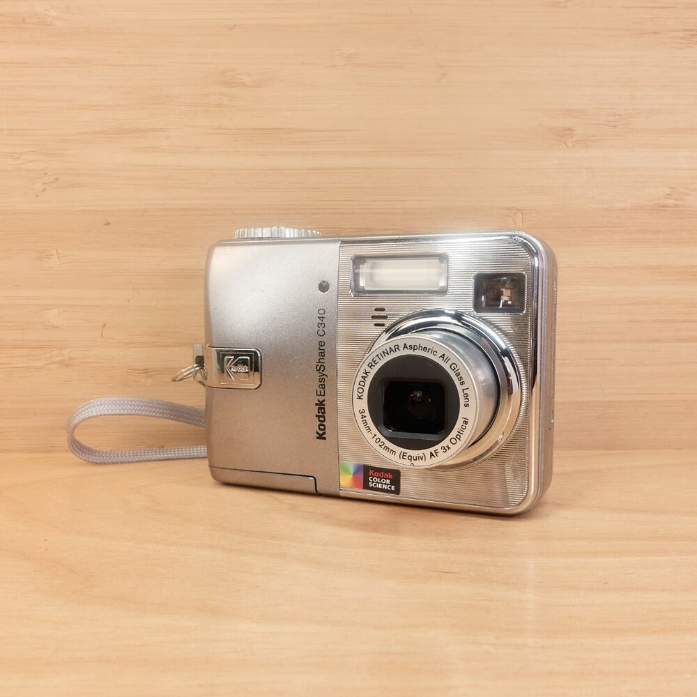 Kodak EasyShare C340 / 5MP Digital Camera / Silver